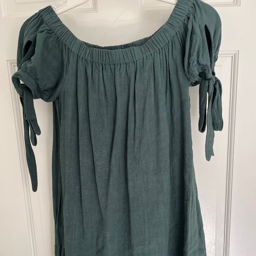 Green, off-shoulder mini dress